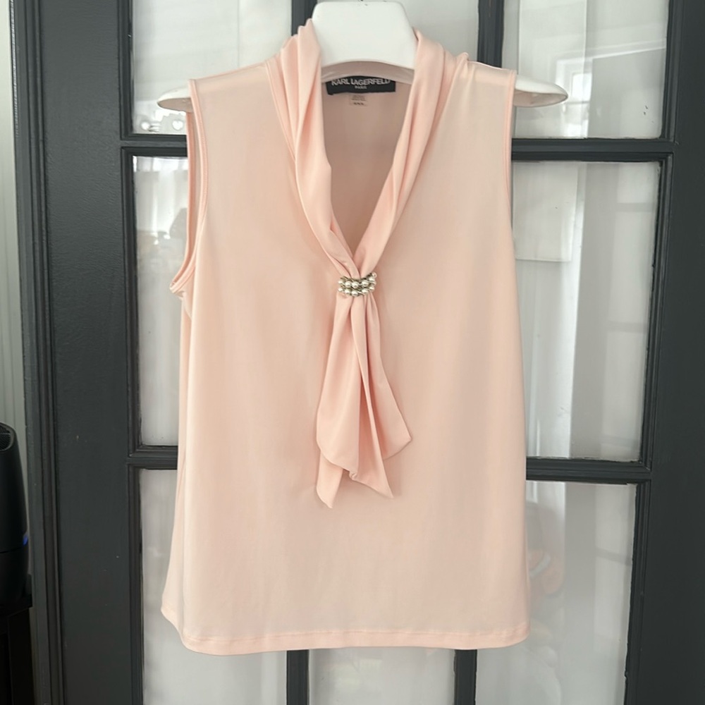 Karl Lagerfeld Paris pink pearl neck tie sleeveless blouse 🌸🌿